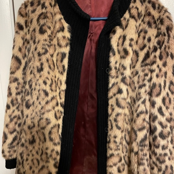 Style VI Ltd fur jacket - Picture 3 of 4